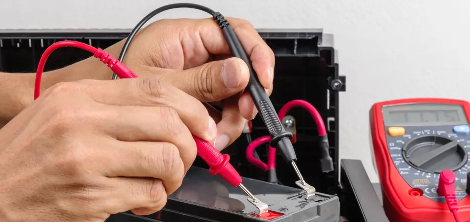 10 Benefits of UPS Battery Backup for Your Computer